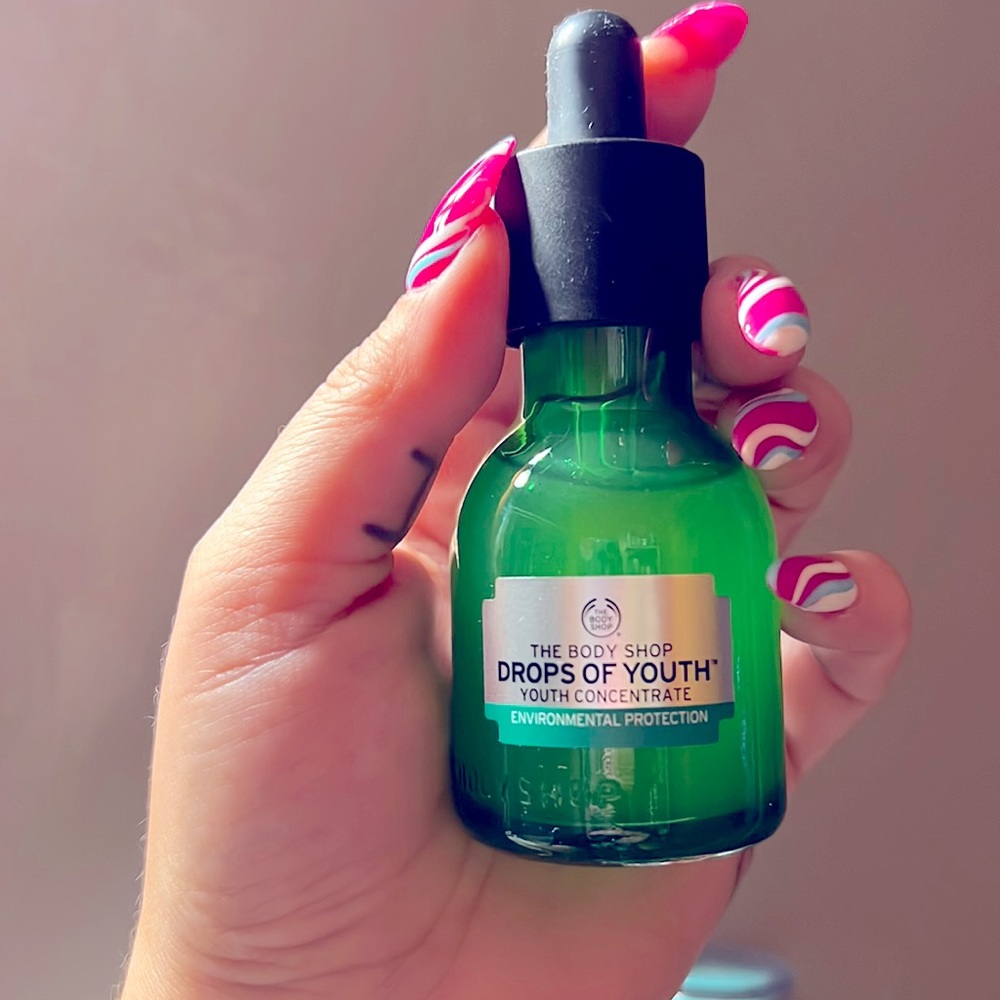Drops of Youth The Body Shop Youth Concentrate Environmental Protection